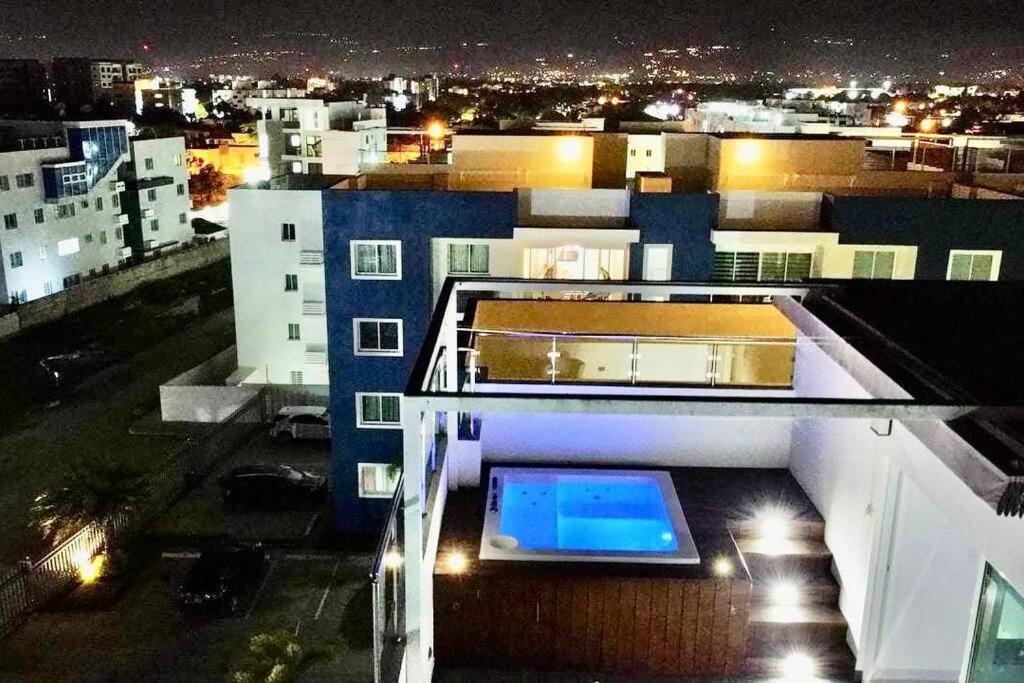 Spectacular Penthouse With Private Jacuzzi Terrace Apartamento Santiago De Los Caballeros Exterior foto